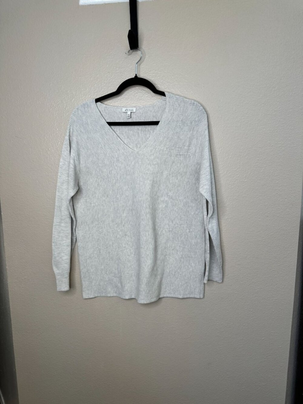 Ella Moss Womens Tan Gray V-Neck Long Sleeve Sweater Ribbed Knit Medium